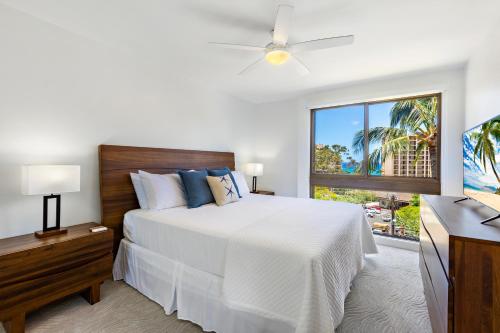 Ένα ή περισσότερα κρεβάτια σε δωμάτιο στο Kahana Manor 501