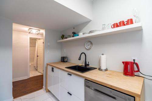 210 Escape Suite – Photos 2