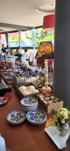 ホテルの敷地内または近くでの食事または食べ物