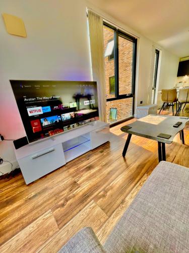 Perfect City Centre Apartment photo 18