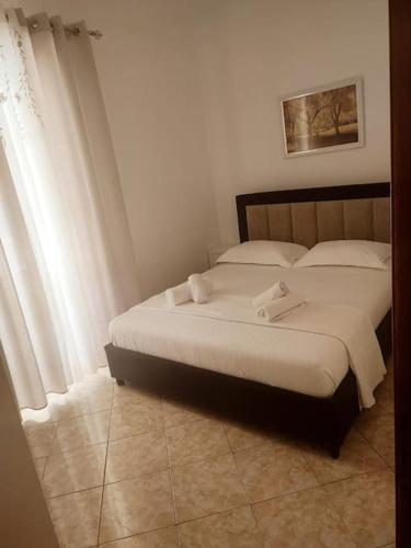 Apartment with sea view - Image 2