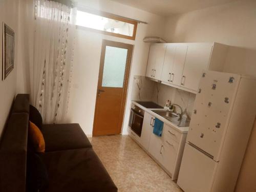 Apartment with sea view - Image 4