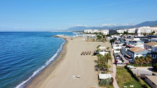 Banana Beach II - EaW Homes