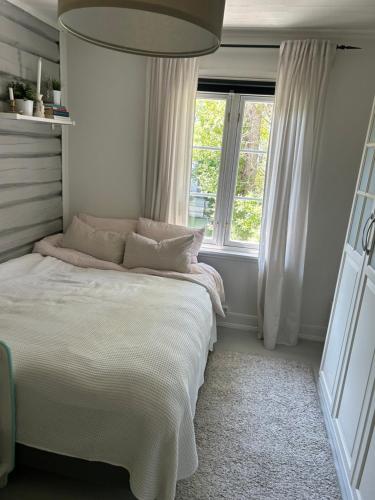 Katil atau katil-katil dalam bilik di Sandstad, Lilleby i Trondheim