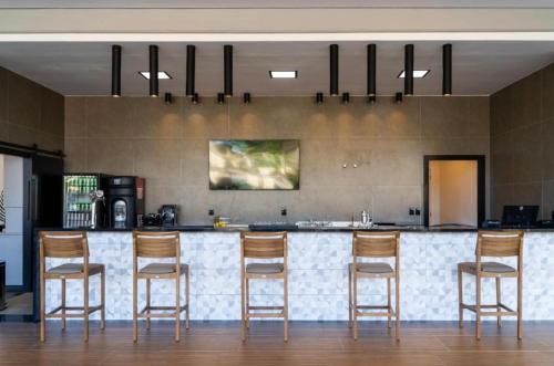 Imagem da galeria de Solar Pedra Da Ilha ( em frente ao Beto carrero word) em Penha