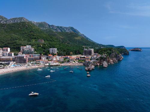 Zdjęcie z galerii obiektu Niki Apartments Pržno w miejscowości Sveti Stefan