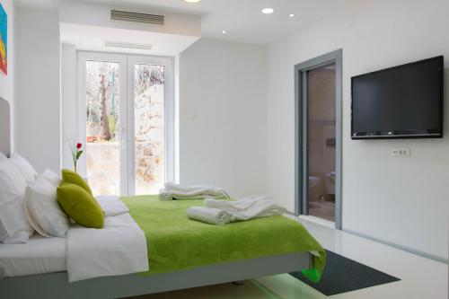 Luxury villa with a swimming pool Crikvenica - 21519