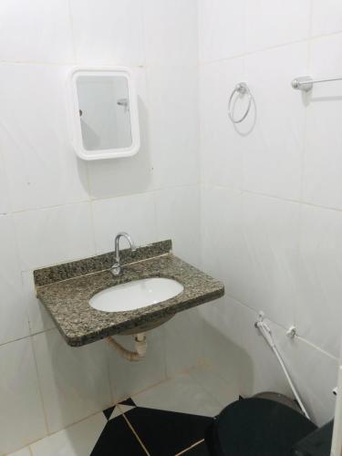 Bilik mandi di Pousada Voadores Jalapão