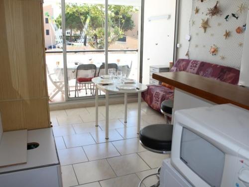 Appartement Gruissan, 2 pièces, 6 personnes - FR-1-229-868