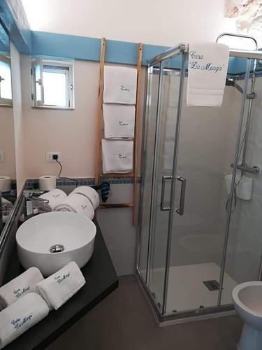 Vonios kambarys apgyvendinimo įstaigoje Casa Zia Menga