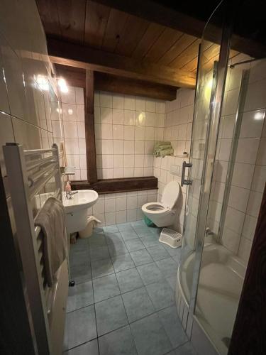 Un baño de Apartments Cederika