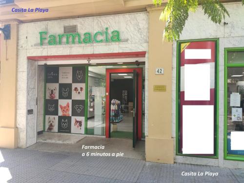 a store front with the entrance to a store at Casita La Playa in Málaga