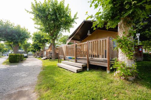 Zahrada ubytování Glamping Lake Garda