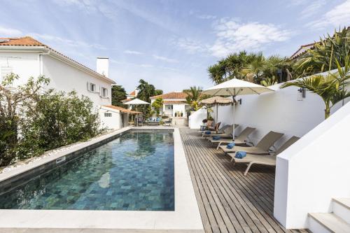 Estoril Contemporary Garden Villa by CadenzaLux photo 3