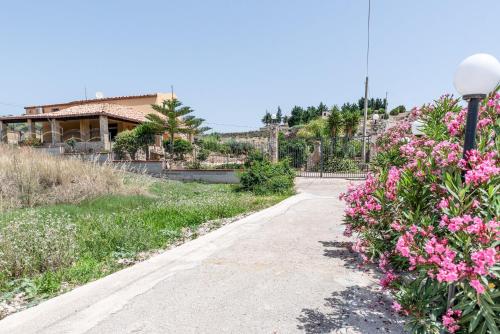 Κήπος έξω από το Villa Tre 's'
