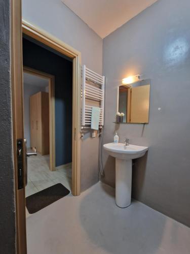 Ένα μπάνιο στο LUX groundfloor apartment in coastal N.Michaniona