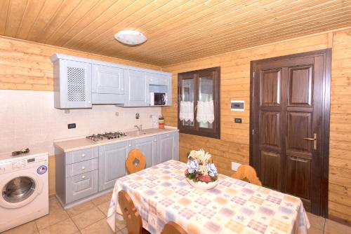 Kuchyň nebo kuchyňský kout v ubytování Margherita Camping & Resort
