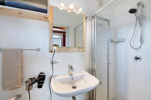 Kúpeľňa v ubytovaní Taronico Apartments Heron