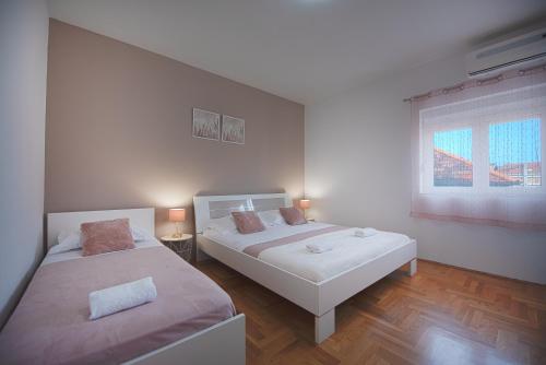 Penthouse Lux Mareta