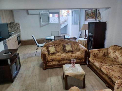 Φωτογραφία από το άλμπουμ του Villa Filimon στα Νέα Βρασνά