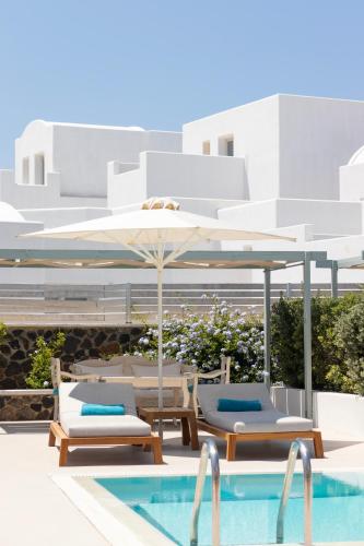 Bazén v ubytování Astro Palace Hotel & Suites nebo v jeho okolí