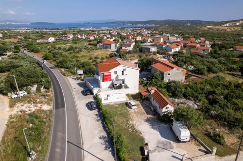 Fotografie z fotogalerie ubytování Apartmani LIVAJA v destinaci Plano