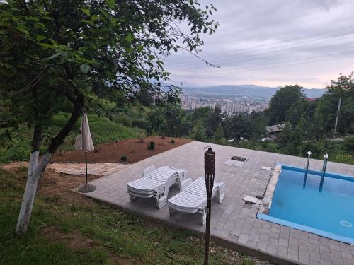 Πισίνα στο ή κοντά στο Bungalovi Lana