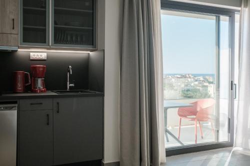 Sky-High Central Penthouse w. Stunning Views - 03
