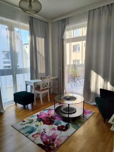Studio with balcony in Vinohrady