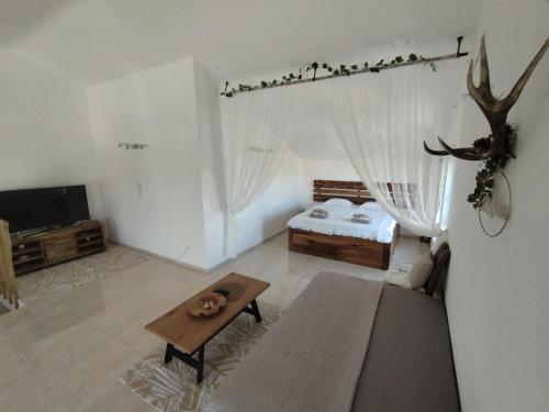 Postel nebo postele na pokoji v ubytování Mandre Duplex Apartment