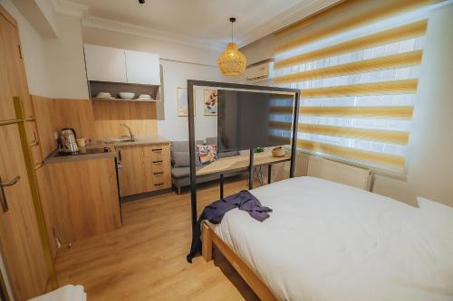 Marcian’s Column Hotel – Orange and Blue