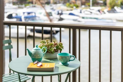 Μπαλκόνι ή βεράντα στο Absolute Waterfront Marina Views
