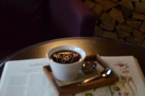 Kemudahan buat kopi dan teh di Boutique Hotel Olympia