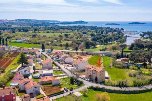 Apartment NOEL - Free Covered Parking - Fast WiFi - Near Beaches & Brijuni