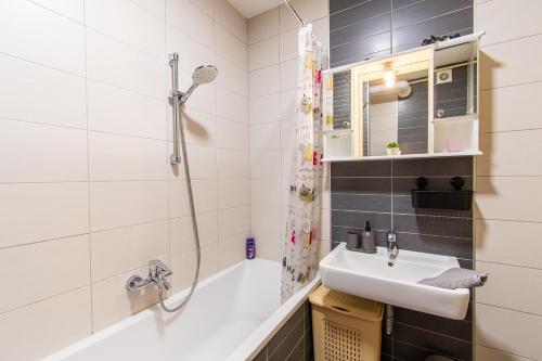 Flexible SelfCheckIns 54 - Zagreb - Garage - Loggia - New