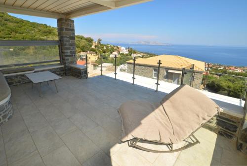 Gallery image of Tsapelas Villas in Agios Kirykos