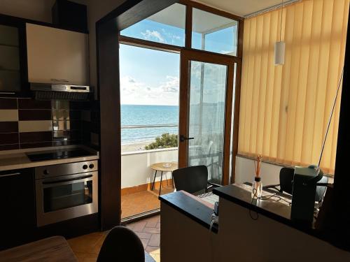 Koby Seaview Apartment 307 – Photos 2