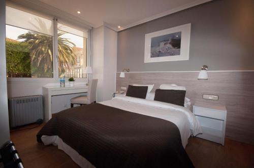 Gallery image of Hotel Don Pepe Ria in Ribadesella