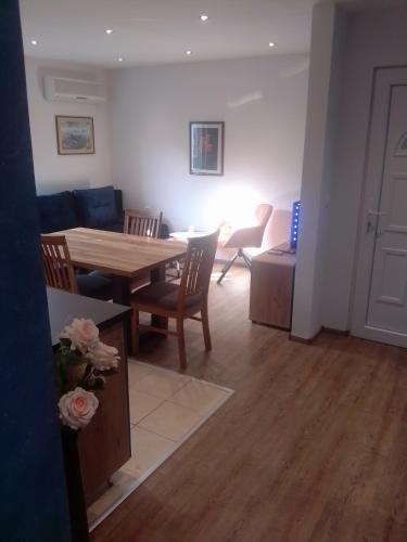 Apartments near the beach Ines