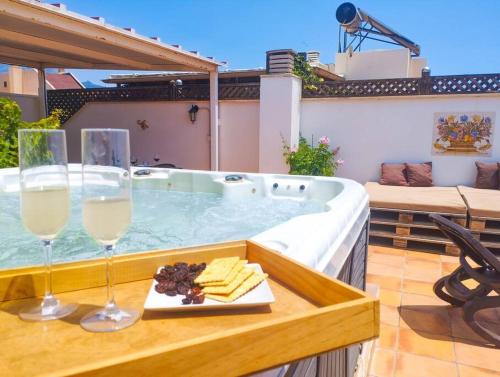 Penthouse with Jacuzzi and spectacular Sea Views