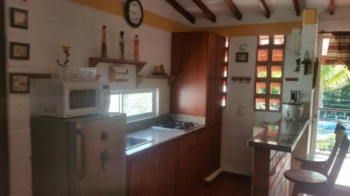 Apartasol En San Jeronimoにあるキッチンまたは簡易キッチン
