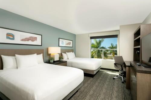 Postel nebo postele na pokoji v ubytování Hyatt House San Juan