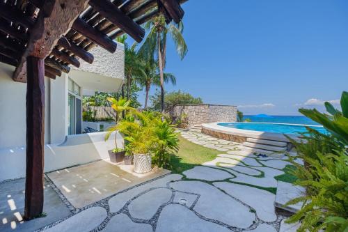 Πισίνα στο ή κοντά στο Suites Turquesa