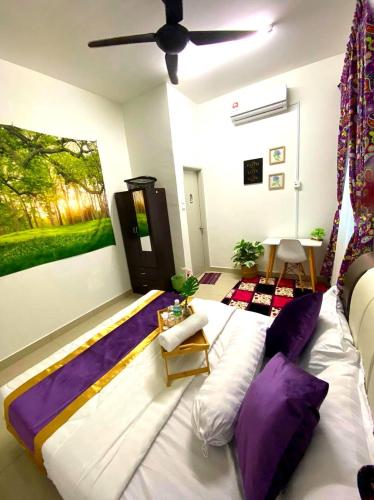 Katil atau katil-katil dalam bilik di Desaru 16Pax Family with Private Mini Pool & Jacuzzi