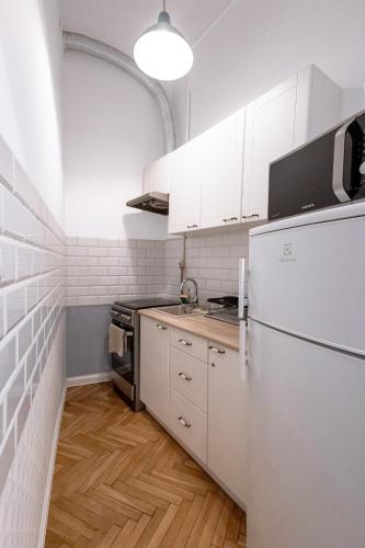 Η κουζίνα ή μικρή κουζίνα στο ClickTheFlat Warsaw Philharmonic Apart Rooms