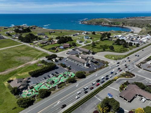 Emerald Dolphin Inn & Mini Golf – Photos 2
