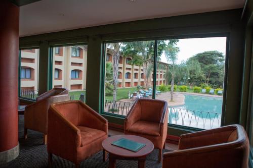 Πισίνα στο ή κοντά στο M'kango Golfview Hotel