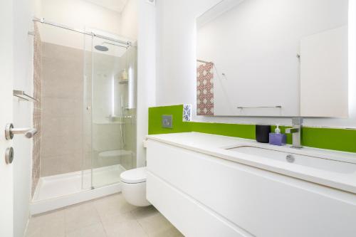 WHome Downtown 224 in Top Notch Location w/ AC & Wi-Fi