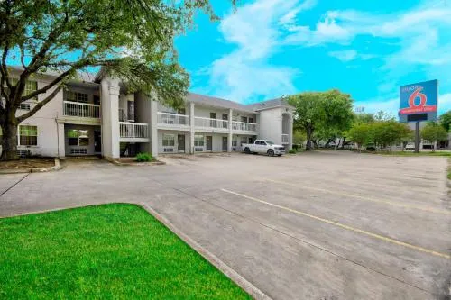 Studio 6-San Antonio, TX - Medical Center in San Antonio