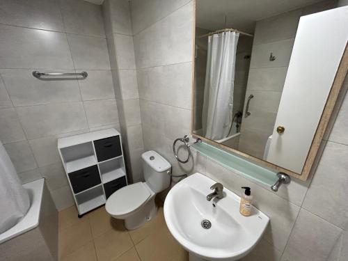 Kylpyhuone majoituspaikassa CARIBOU LOTUS NEW